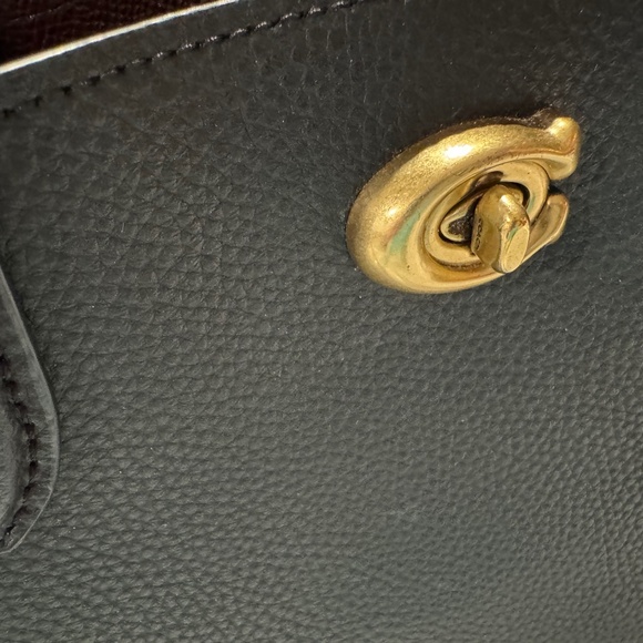 Coach Small Purse - Picture 1 of 6